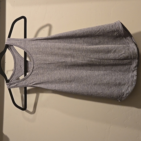 lululemon athletica Tops - Lululemon Gray Tank Top Size 2